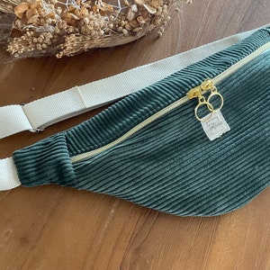 Sac banane velours côtelé vert kaki