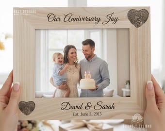 Marco de fotos personalizado con nombre de familia: decoración de pared de madera grabada personalizada