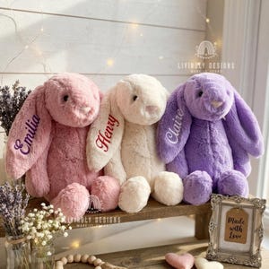 Conejito de peluche bordado personalizado: regalo personalizado para recién nacidos
