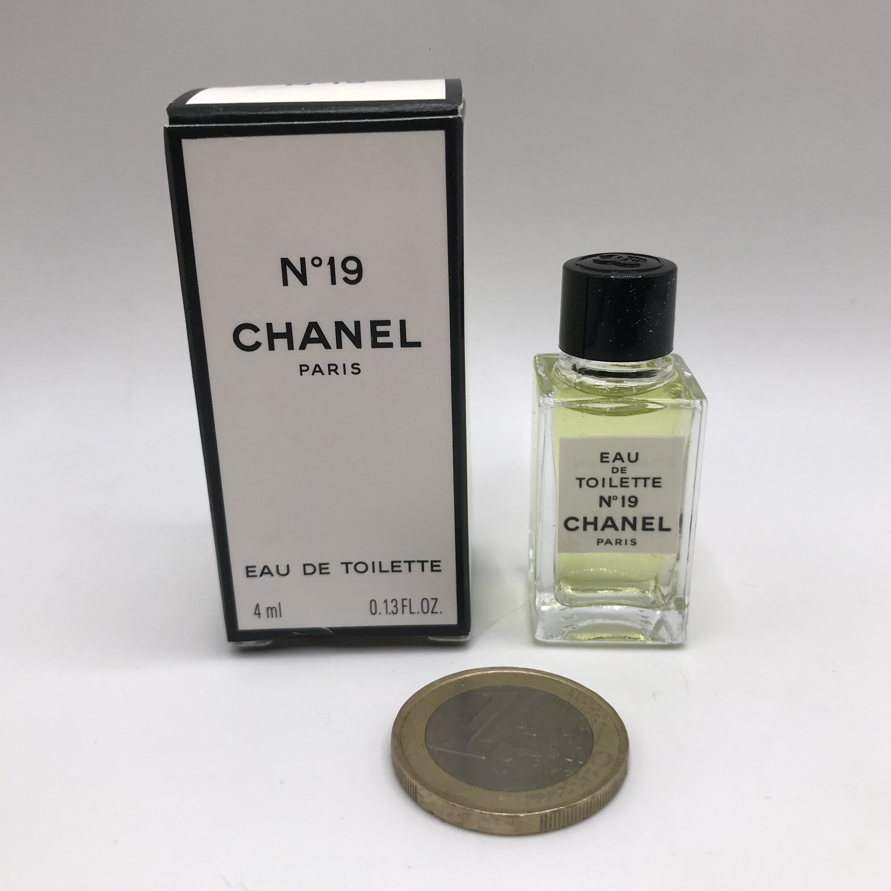 Chanel No 19 edt 100 ml. Vintage 1970s. Sealed – My old perfume