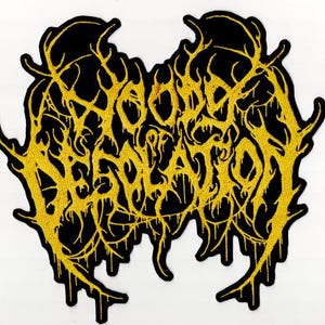 Woods of Desolation – żółta naszywka z logo na plecach