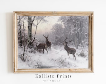 Puede incluir: Una pintura enmarcada que representa una escena de bosque nevado con tres ciervos en primer plano. Los ciervos son marrones y tienen cuernos. El bosque está cubierto de nieve y los árboles están desnudos. La pintura está en un marco de madera claro.