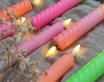 LED kaarsen gekleurd, set 2,Dip dye,Dinerkaars,Housewarming Cadeau,voor haar,home deco,Neon,Batterij kaars,verjaardag,moederdag,zomer, kleur