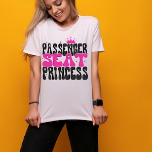 Assento do passageiro PRINCESS svg, arquivo de corte de citação de verão, namorada svg