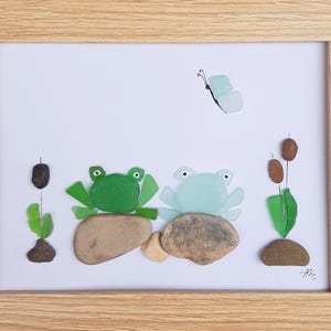 Art du verre de mer, grenouille en verre de mer, grenouilles, art de galets, cadeau de couple, cadeau meilleur ami, cadeau d'anniversaire, pendaison de crémaillère, anniversaire, cadeau de mariage