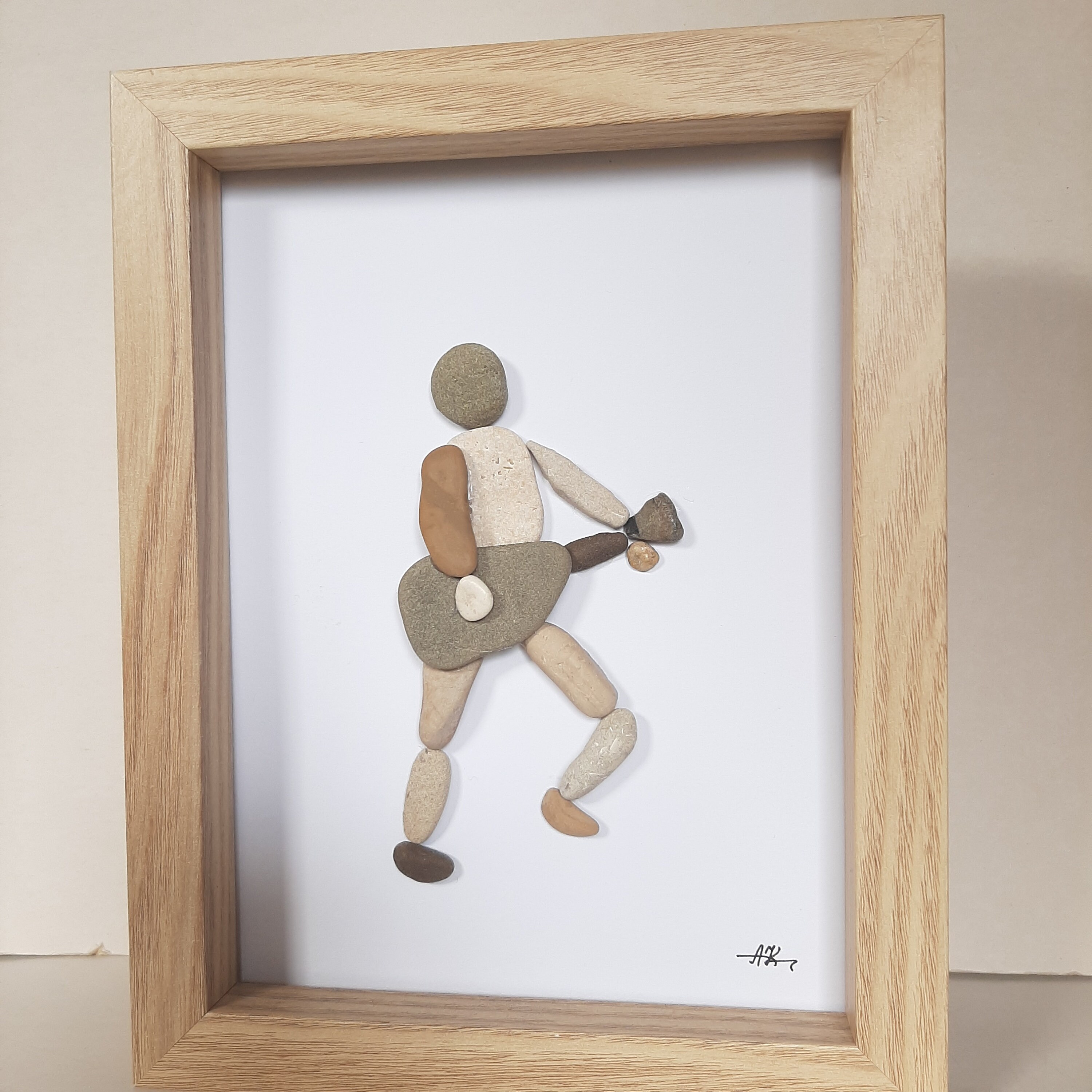 ギターを持った人物の鉛筆画　インテリア　A4サイズ　額縁 ギターを持った人物の鉛筆画 インテリア A4サイズ 額縁 - メルカリ