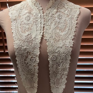 Antique Point De Gaze Lace Collar image 2