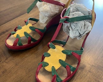 Vintage 1940’s leather Cobbie Cuddlers Rainbow Leather Wedge Sandels Size 7 & 1/2