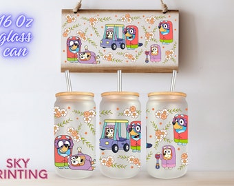 16 oz frosted glass can with straw, bluey design