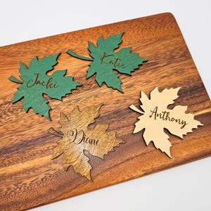 Thanksgiving decor name tags, maple leaves wood home decor, rustic wedding gifts, fall party favors, Friendsgiving place card, pumpkin decor