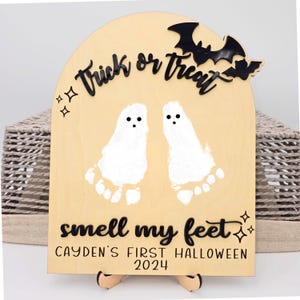 Baby&#39;s First Halloween Footprint Handprint Art Sign for Trick or Treat | Our Little Boo Keepsake | DIY Halloween Kid Craft | Birth Stats