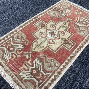 2x3 turkish vintage rug,2x3 rug,2x3,turkey rug,turkish rug,vintage rug,oushak rug,rug,2x3 handmade rug,handmade,2x3 oushak rug,rugs,carpet