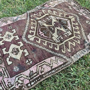 Vintage Turkish Oushak Rug 2x3: Handmade Wool Anatolian Rug