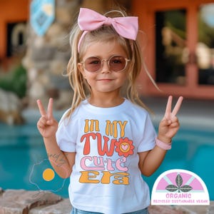 Retro In My Two Cute Era Birthday Shirt T-Shirt for Girl Toddler 2nd Birthday Tee Flower Vintage Kids Top Age 2 Organic Gift Girls Outfit