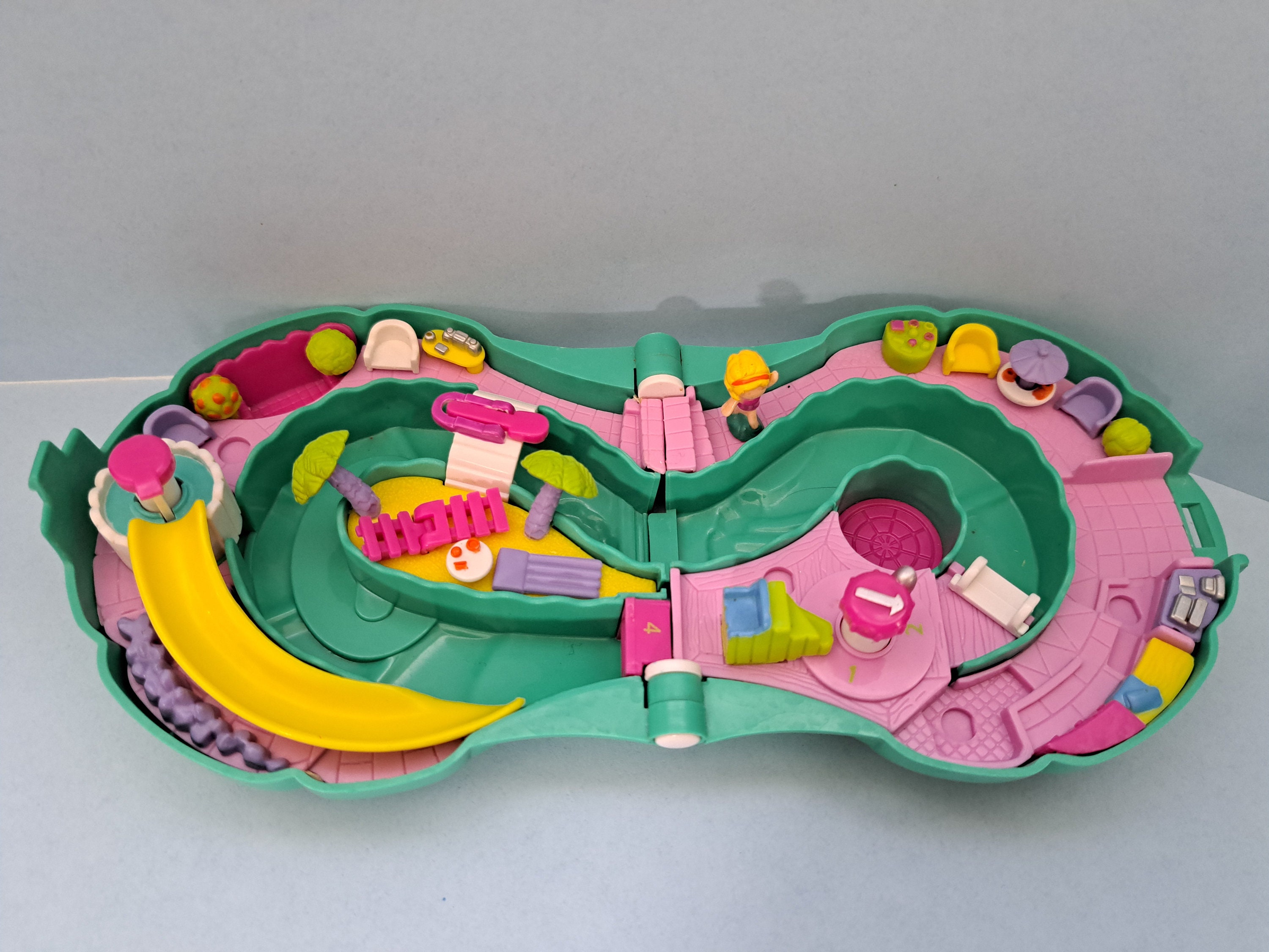 なんでも鑑定団よりも驚き! Water Slide 'n Splash 1995 Park Vintage Compact and Doll その他