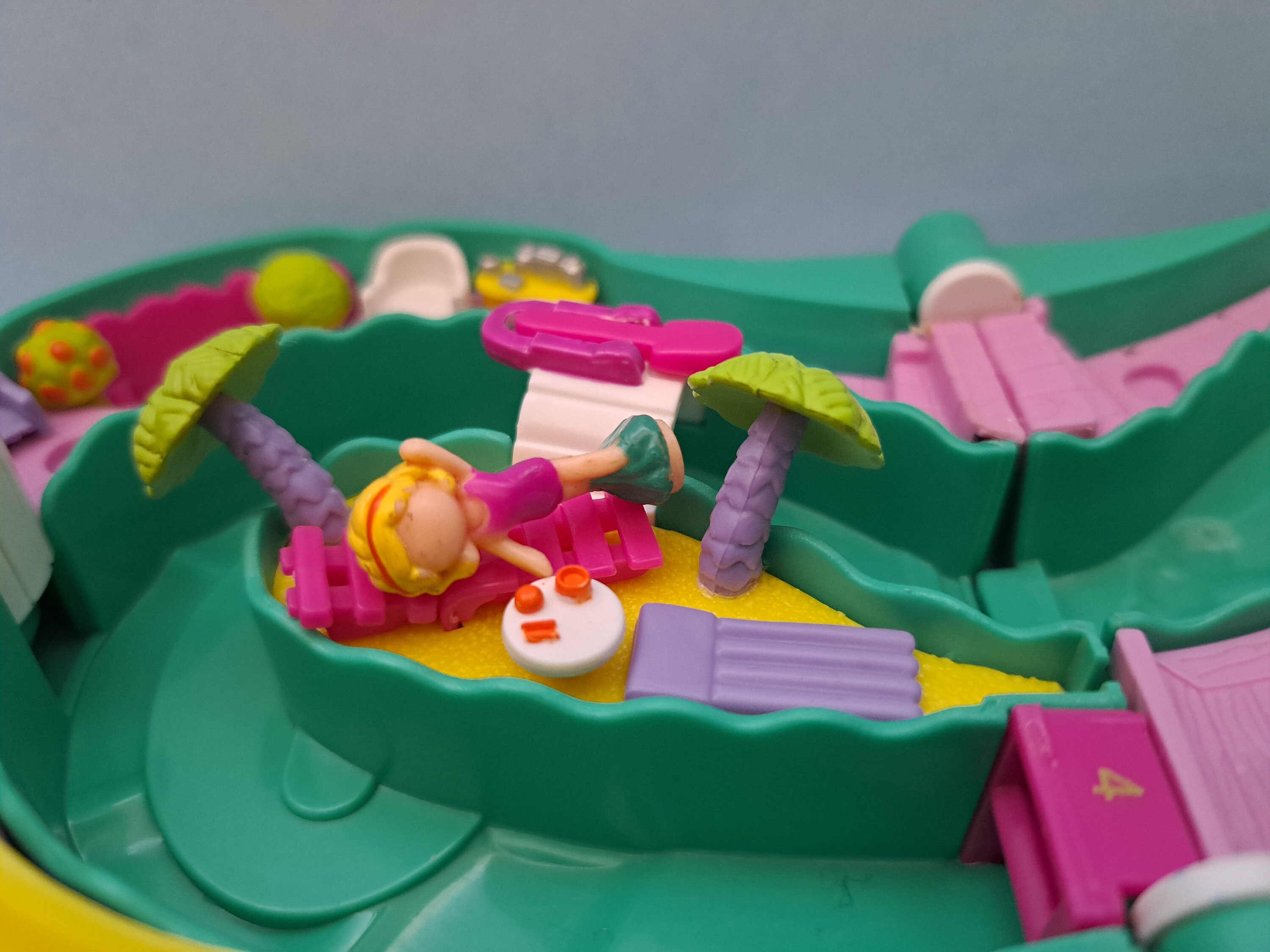 1995 Splash 'n Slide Water Park Doll and Compact Vintage