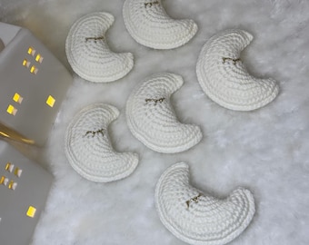 moon.ページ　あみぐるみキーホルダー Crochet Moon Keychain, Crescent Moon Amigurumi Bag Charm - Etsy 日本