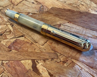 AURORA Fountain pen size M Pope John Paul II limited to 1919 18K