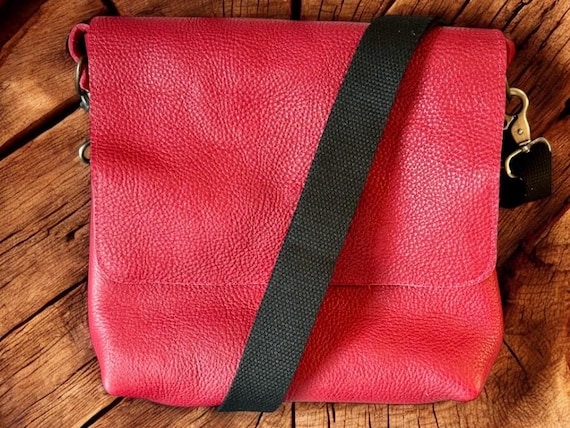 Full Grain Authentic Real Leather Red Dog Upstate Satchel Messenger Bag Crossbody Purse