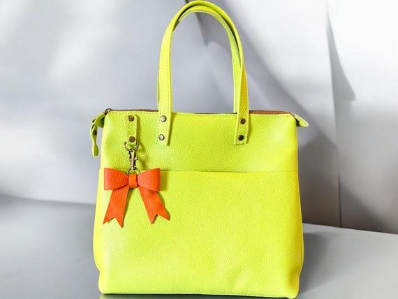 Full Grain Leather Zipper Pebbled Lime Super Stevie Crossbody or Shoulder Bag Purse