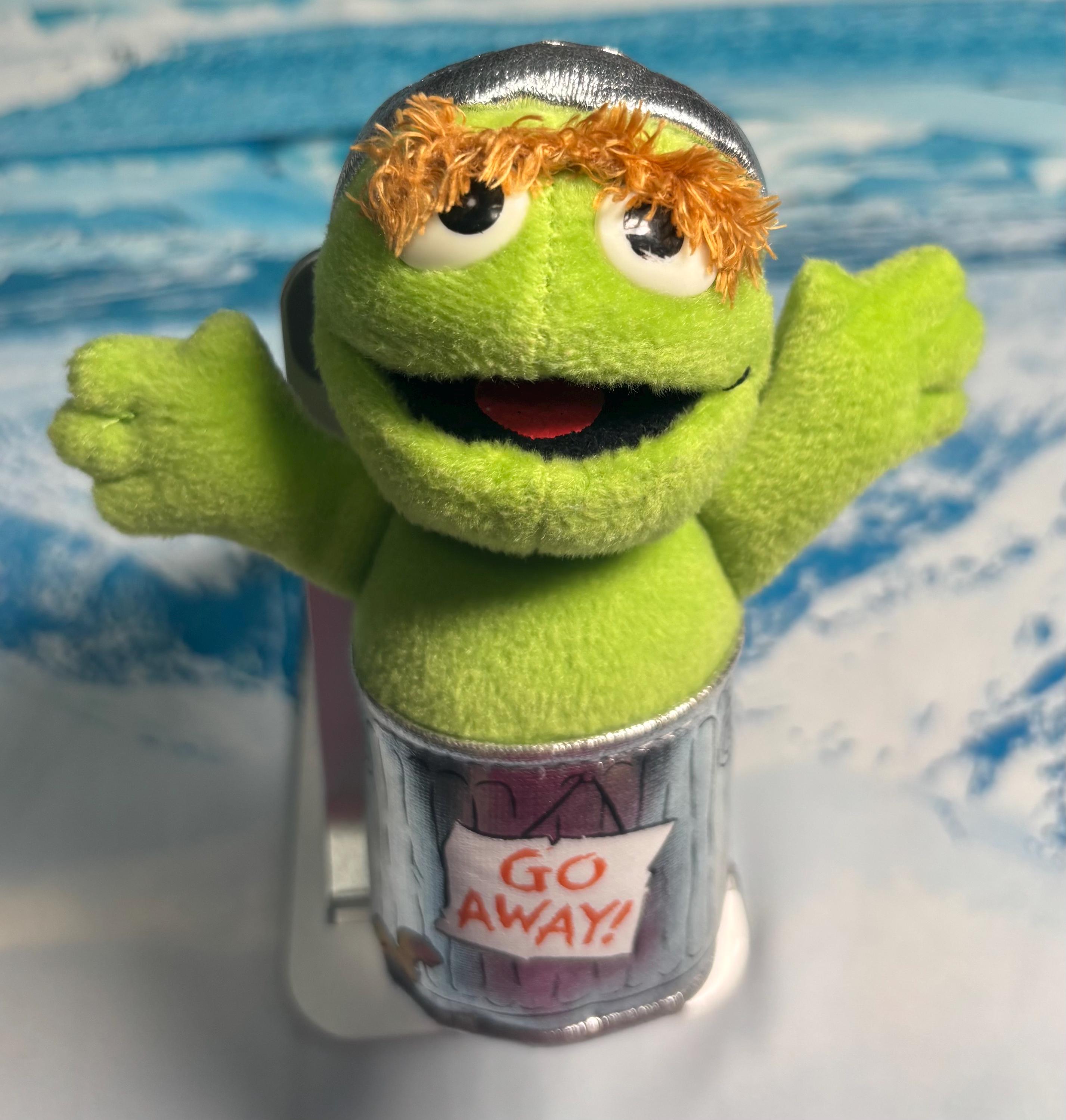 Oscar Grouch Bucket Australia