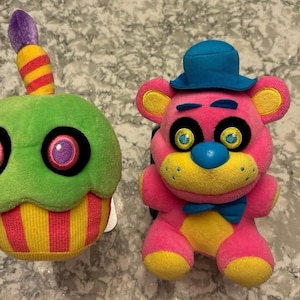 Five Nights at Freddy’s plush bundle