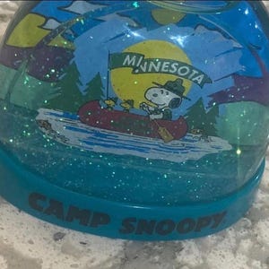 Snoopy mini snow globe