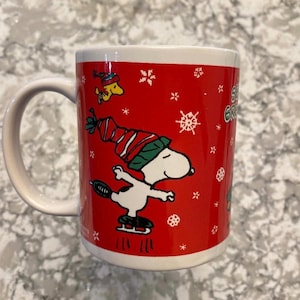 Peanuts Snoopy Woodstock Seasons Greetings Christmas mug