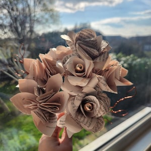 Paper bouquet or individual flowers.