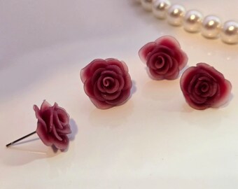 Handmade rose earrings / rose stud /stud earrings/ rose earrings / red rose / flower earrings/ mom gift /women's gift / hypoallergenic