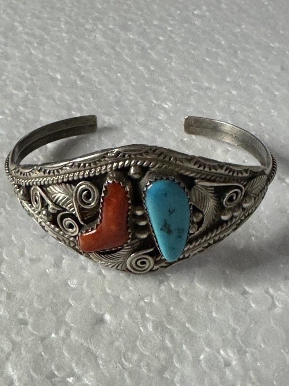 Vintage Signed Justin Morris Navajo Sterling Turquoise Coral Cuff
