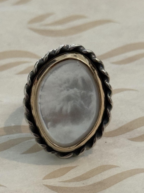 James Avery Retired 14K & Silver Alessandra Mother of Pearl Ring