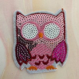Owl Patch, Pink Bird, Embroidery Patch Iron On or Sew-On Accessory Clothing and Bags Badge Applique Trendy decorations Decorative