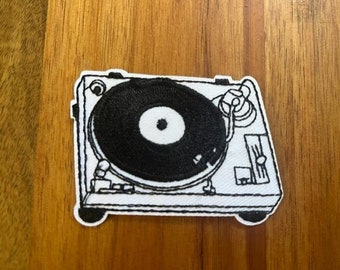 Record Player Iron On Patch, Vinyl Player Badge, Vintage Decorative Patch, DIY Embroidery, Embroidered Applique, Music Lover