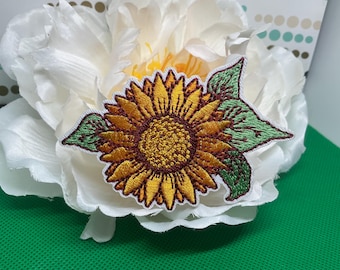 Vibrant Sunflower Patch Embroidered Floral Applique Iron On Flower Badge (3.5Wx2.25H”) Iron or Sew on