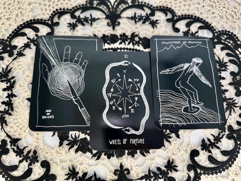 Wanderer's Tarot Deck and Guidebook: Black and White Divination Cards image 2