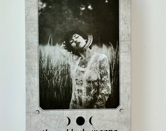 Three Black Moons Shadow Deck: 52 Oracle Card Deck and Guidebook