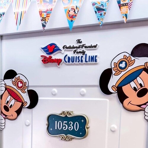 Cruise Line personalized door signs with magnets