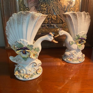 Swan pair | vintage | vases | mid century | 1950s | made in Japan | pansies