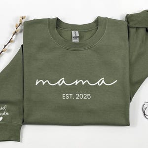 Personalized Mama Crewneck Sweatshirt, Custom Mom Sweatshirt, Cozy Mama Shirt, Trendy Mothers Day Gift For Wife, Gift For New Moms