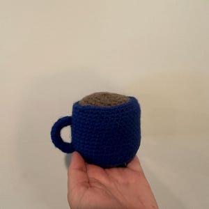 Crochet coffee cup