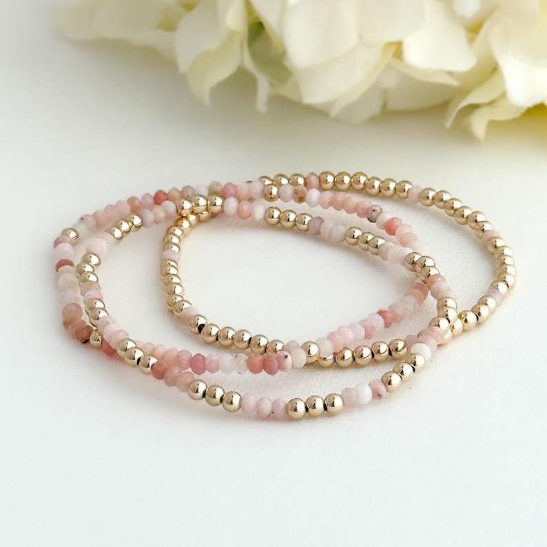 Pulsera de ópalo rosa: chapada en oro de 14 k o con detalles en plata de ley, varios estilos imagen 7