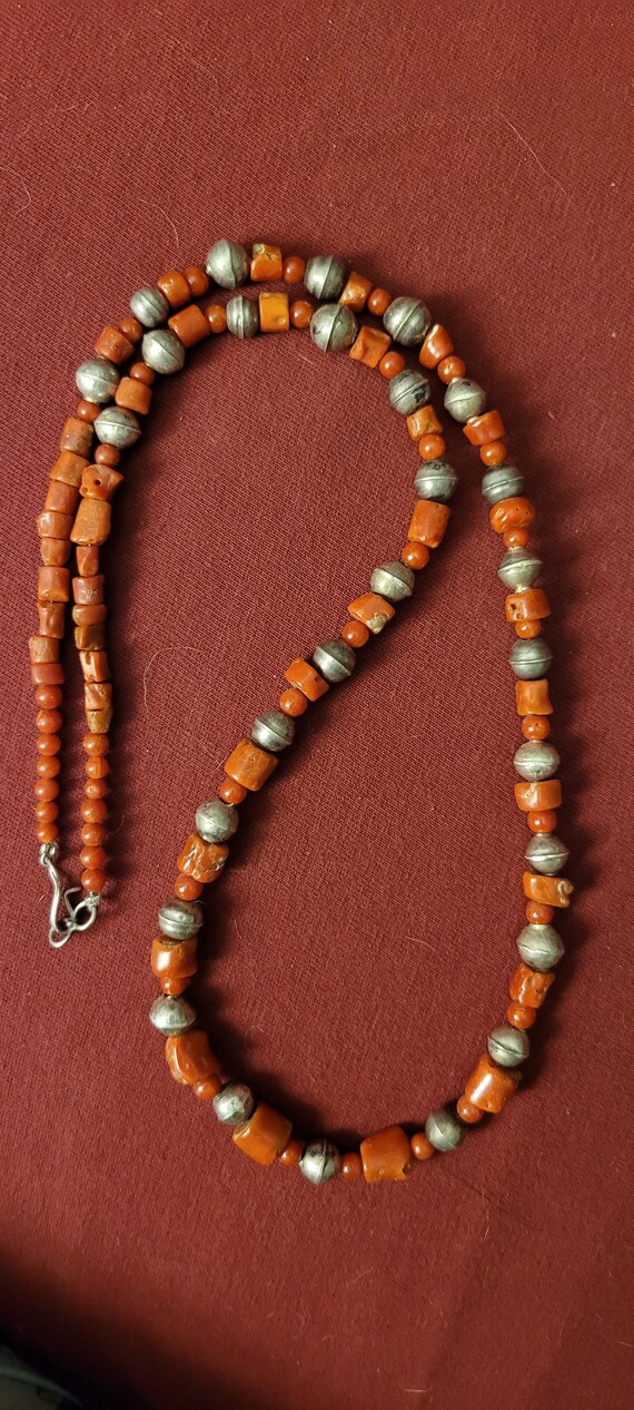 Vintage natural coral necklace