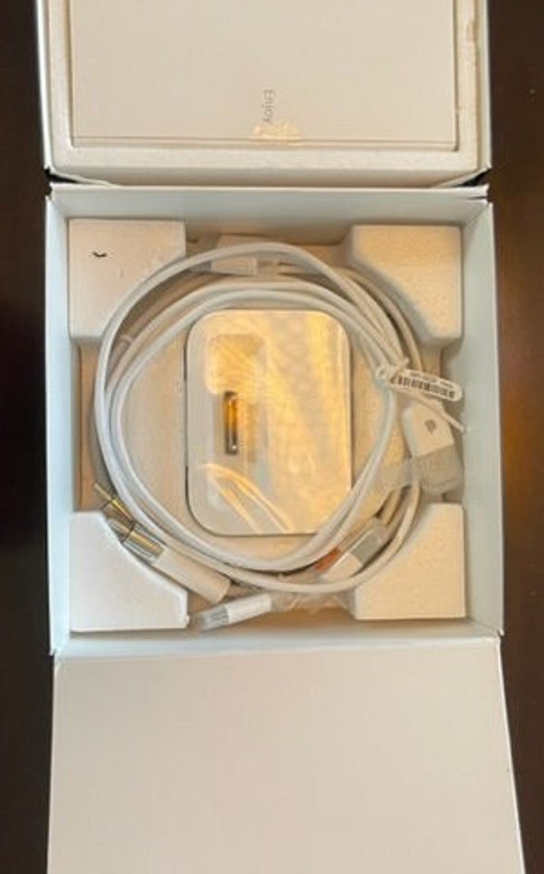 Rare 1st Generation Apple Ipod 40GB Never Used in Original Packaging