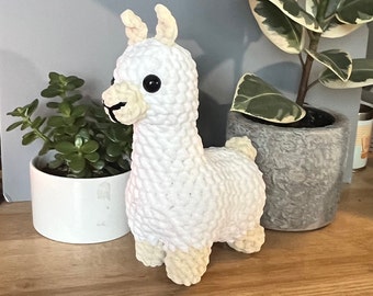 Peluche lama au crochet