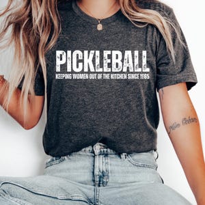 Amateur de pickleball t-shirt pour femme, meilleur t-shirt cadeau de pickleball, t-shirt de pickleball drôle unisexe, t-shirt de pickleball disant drôle