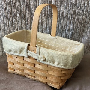 Longaberger Korb, 2002 Spring Basket, beinhaltet gelbes Stoffgeknöpftes Futter und Kunststoffschutz