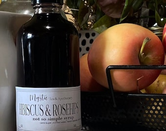 Jarabe de rosa mosqueta e hibisco: aromatizante artesanal de bebidas herbales
