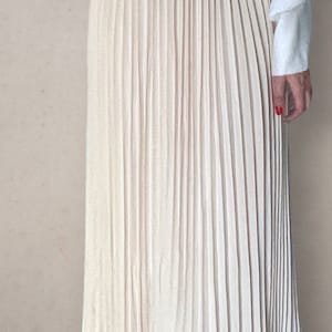 Pleated Skirt Beige