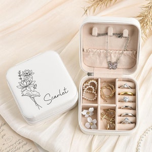 Portagioielli con fiori di nascita, portagioielli da viaggio, regali per damigelle d'onore, regalo di compleanno per donne, organizer per gioielli inciso, regalo di Natale